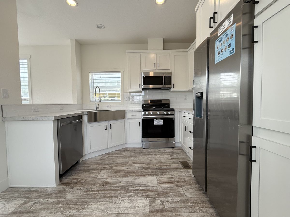 2200 W Wilson St # 026