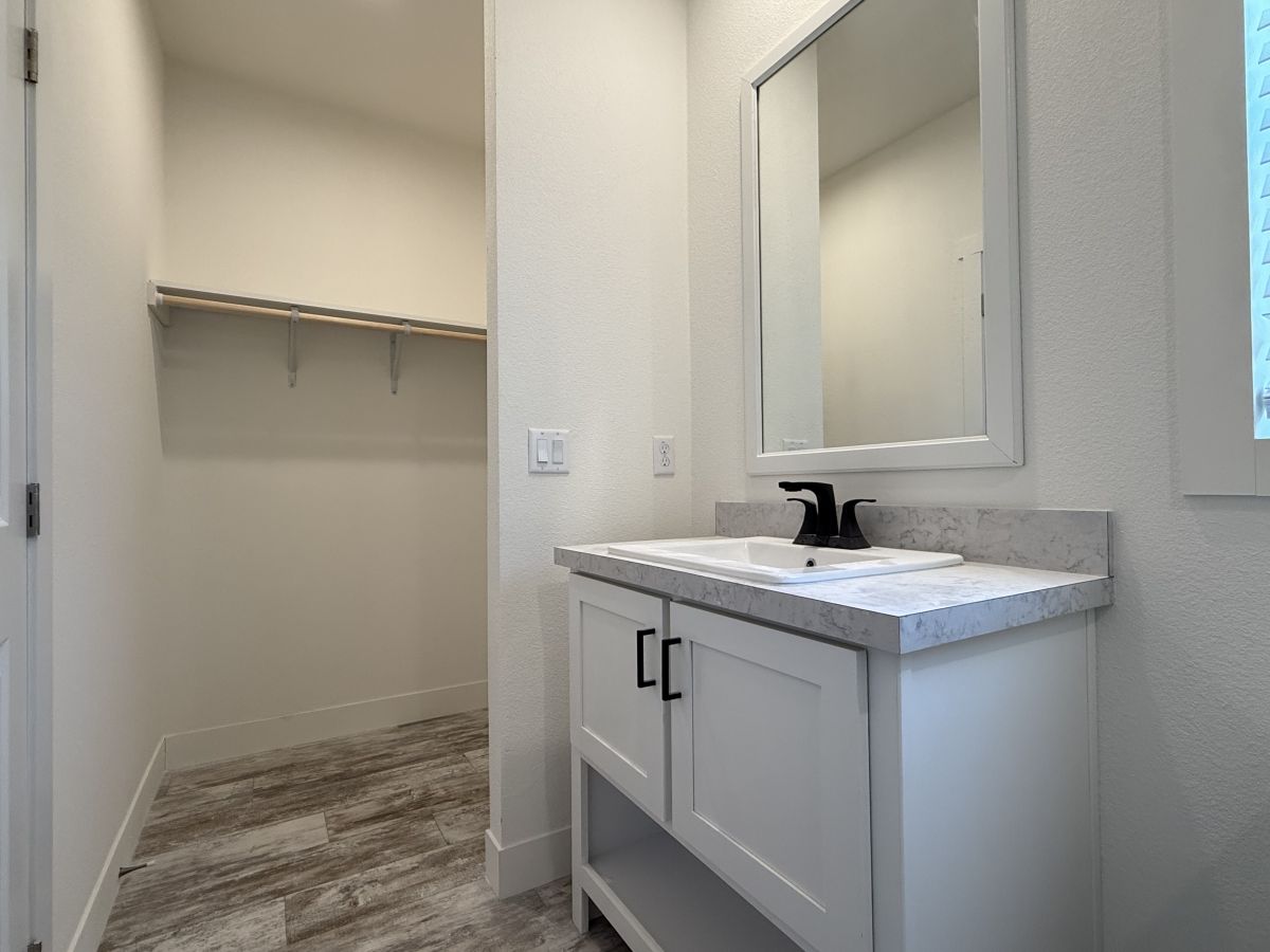 2200 W Wilson St # 026