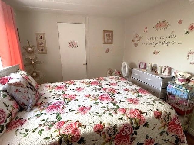 2200 W Wilson St # 078