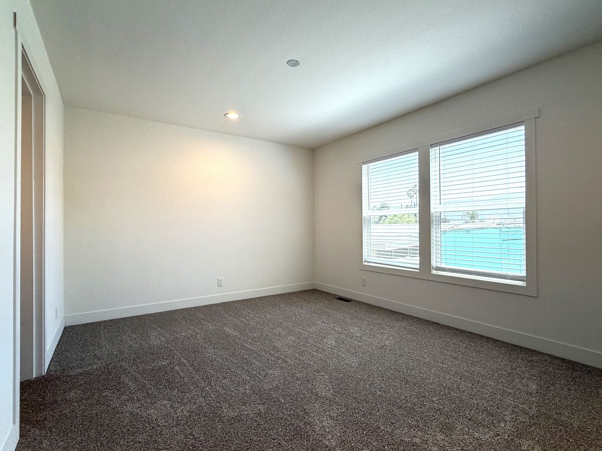 2200 W Wilson St # 023