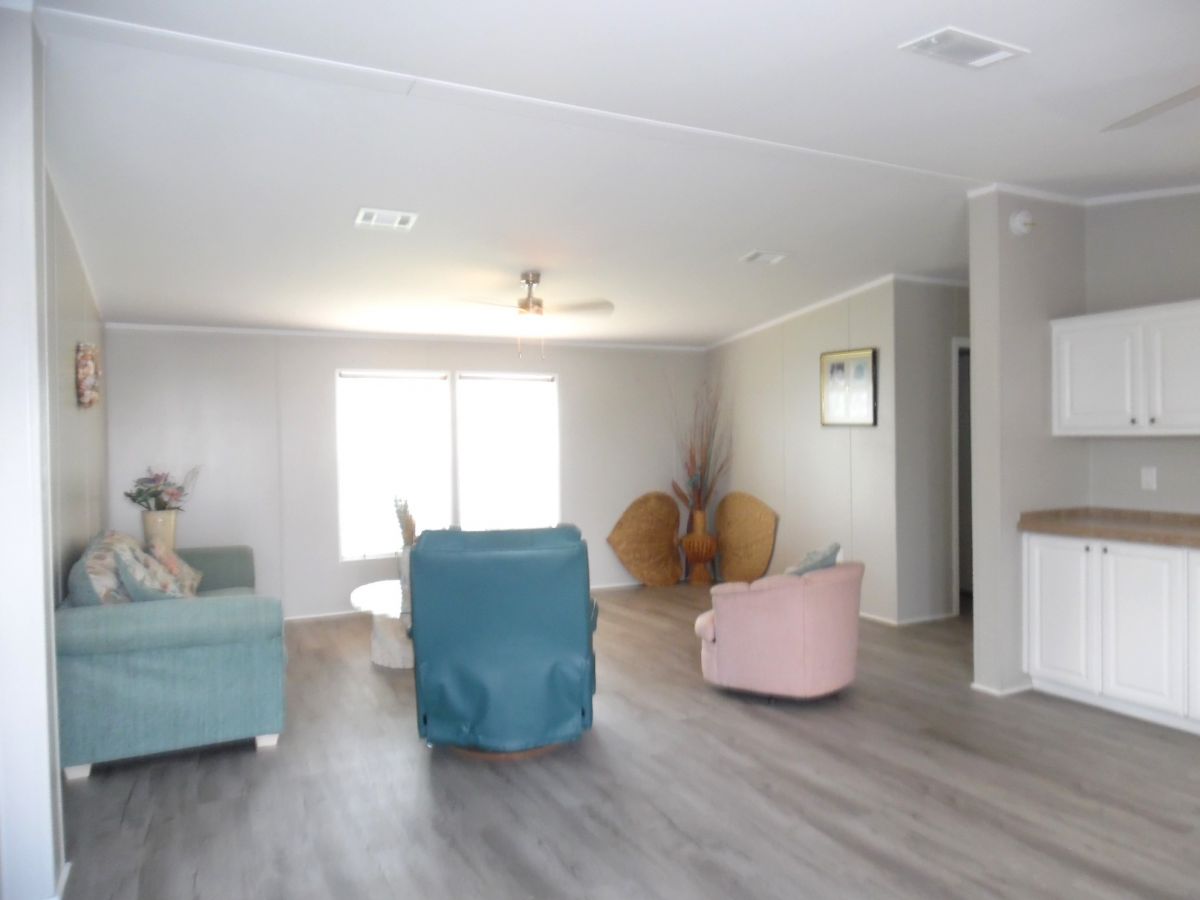 852 Blue Dolphin Ave