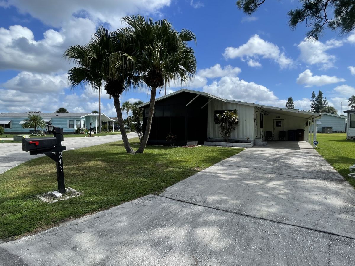 3000 US HWY 17/92 W, LOT #243