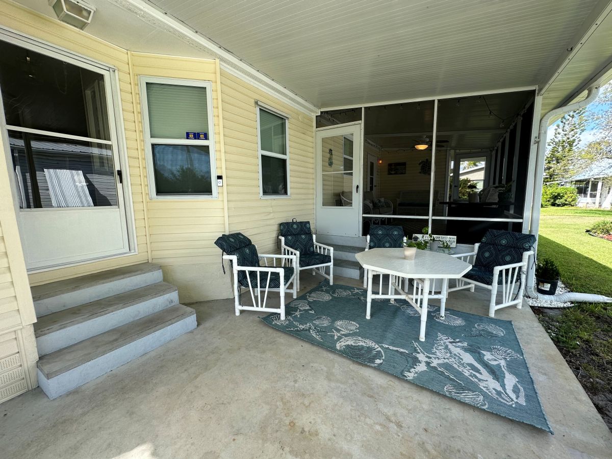 3313 EAST DERRY DRIVE