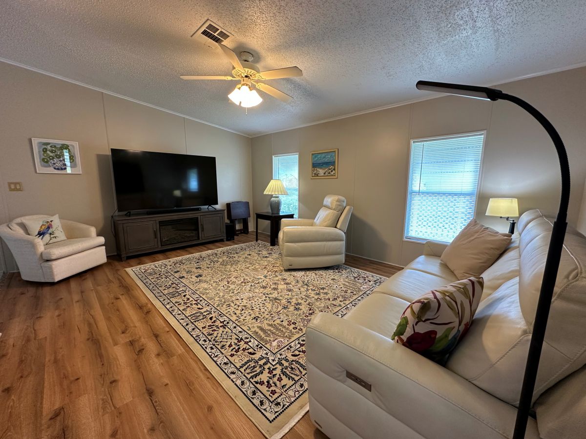 3321 EAST DERRY DRIVE