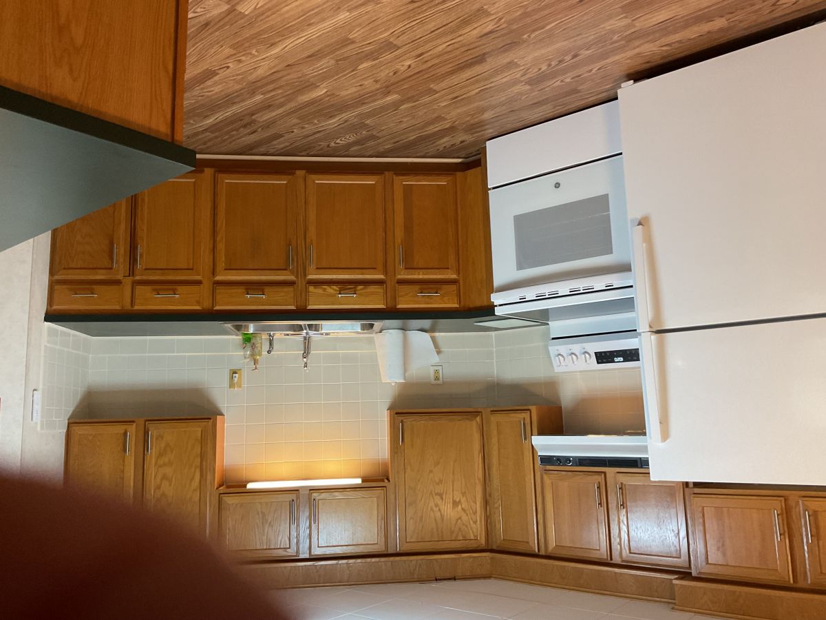 15414 LAKESHORE VILLA CIRCLE