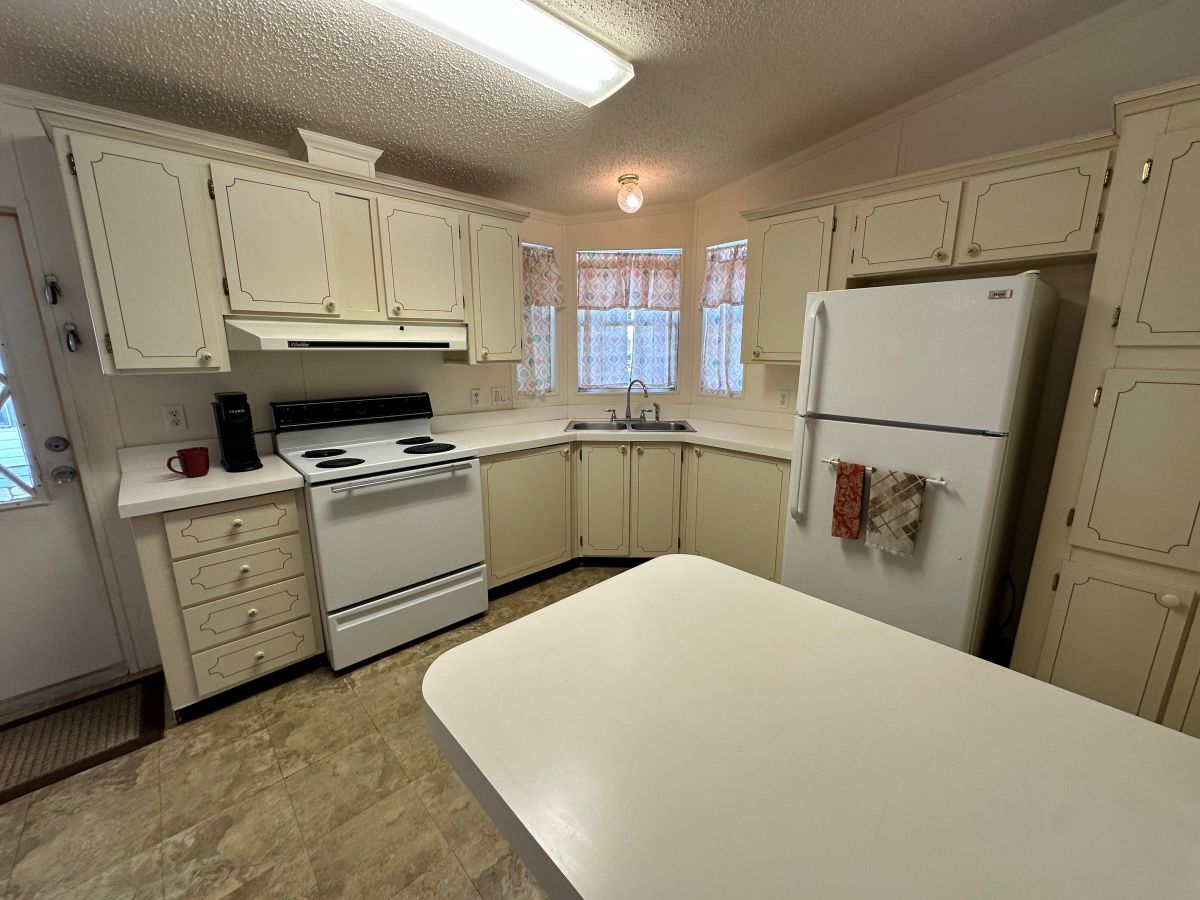 3412 HEATHERWAY LANE