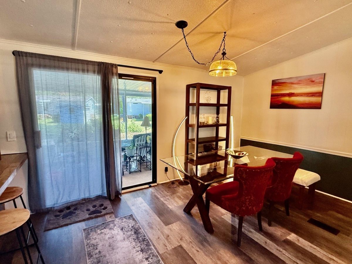 3367 Charleston Trail