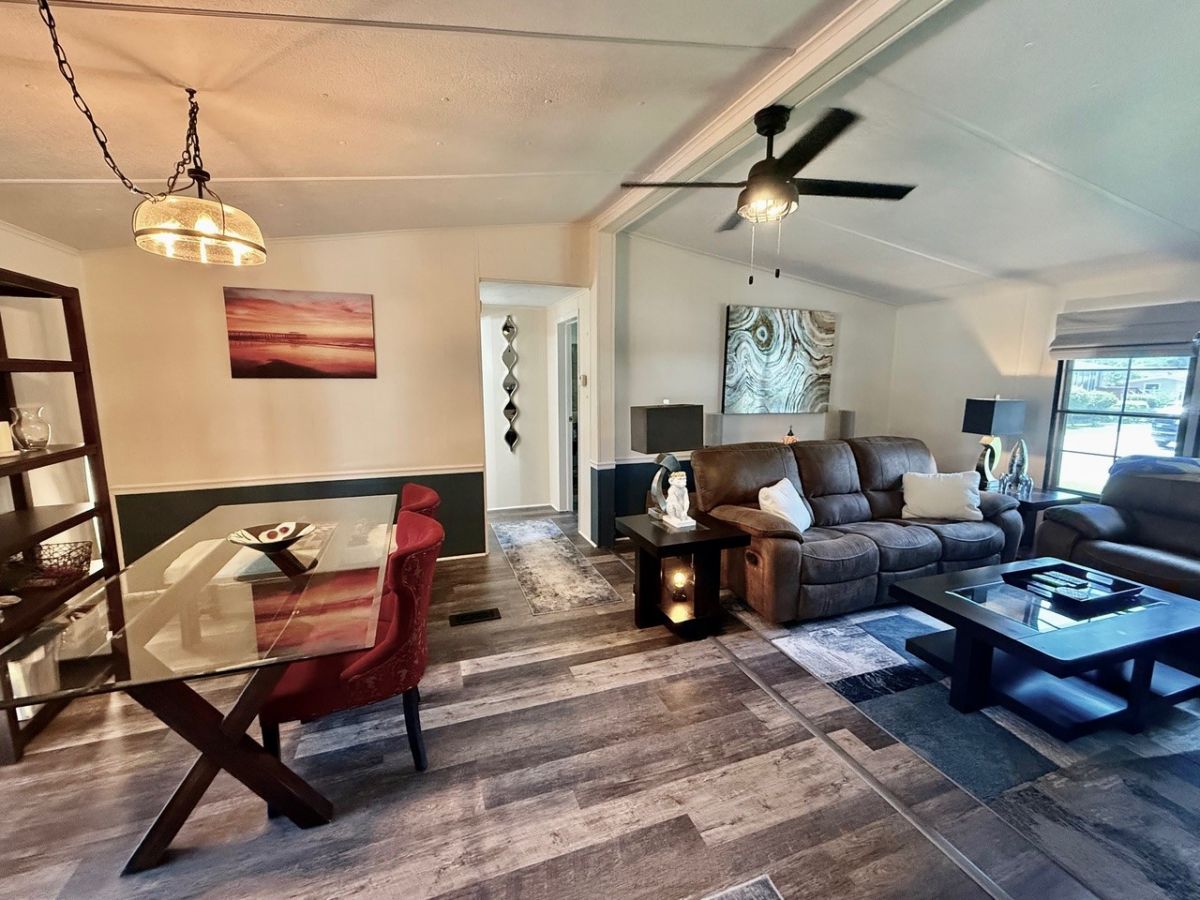 3367 Charleston Trail