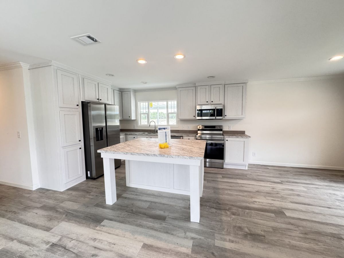 835 SE Saffron Place