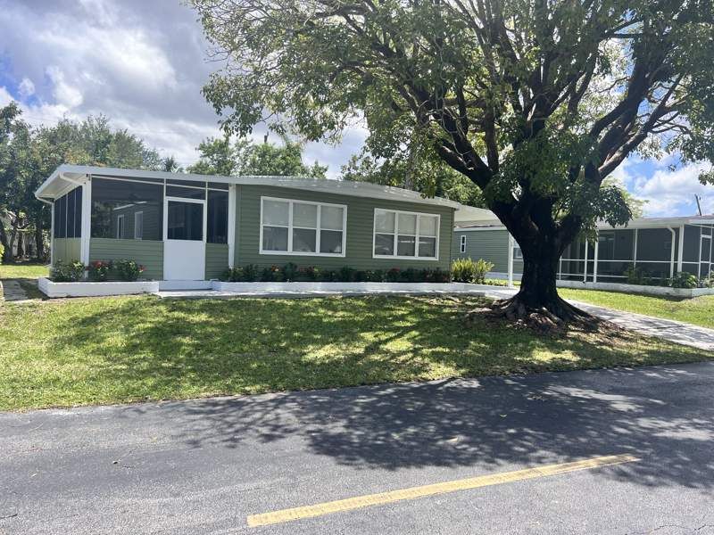 4178 Royal Manor Blvd, #15