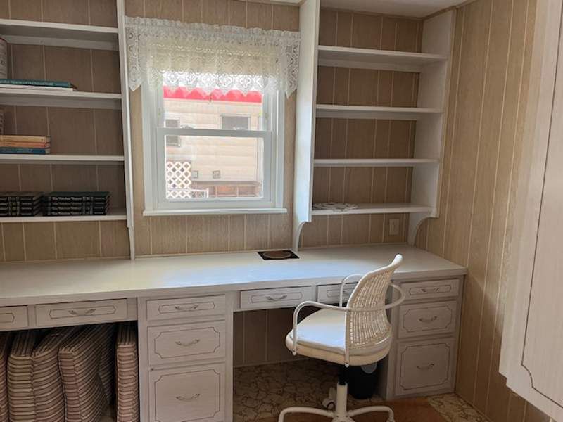 1212 N. Kimona Drive