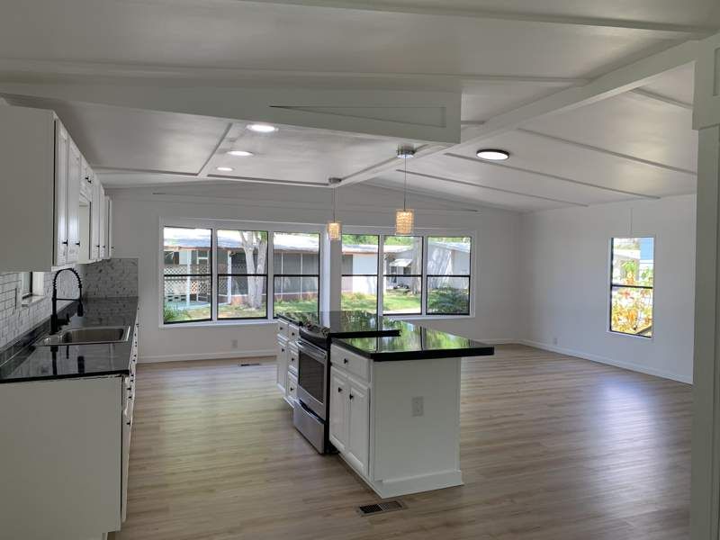 12100 Seminole Blvd. #239