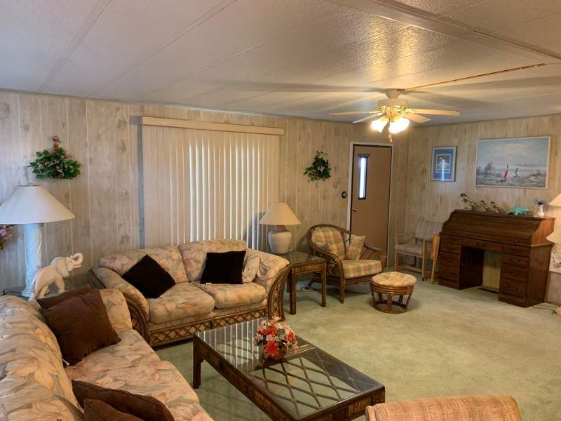 12100 Seminole Blvd. #37