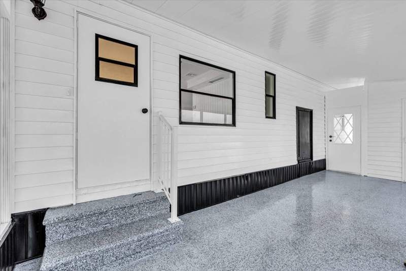 12100 Seminole Blvd. #13