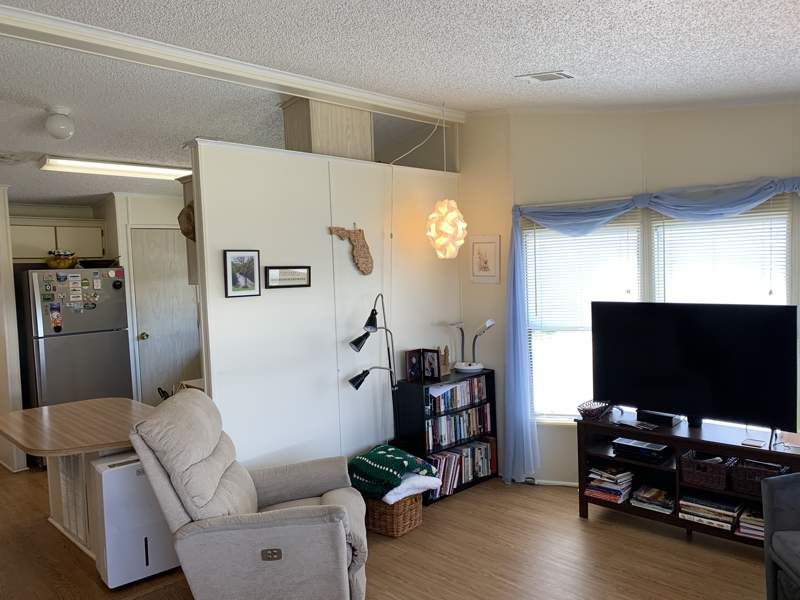 12100 Seminole Blvd. #338