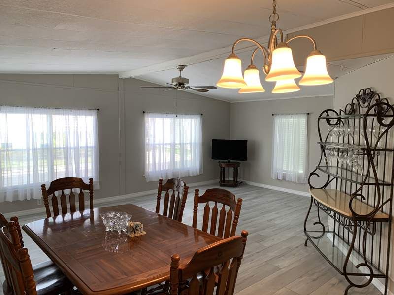 12100 Seminole Blvd. #339