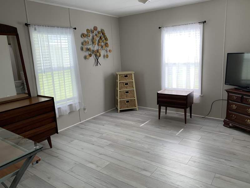 12100 Seminole Blvd. #339