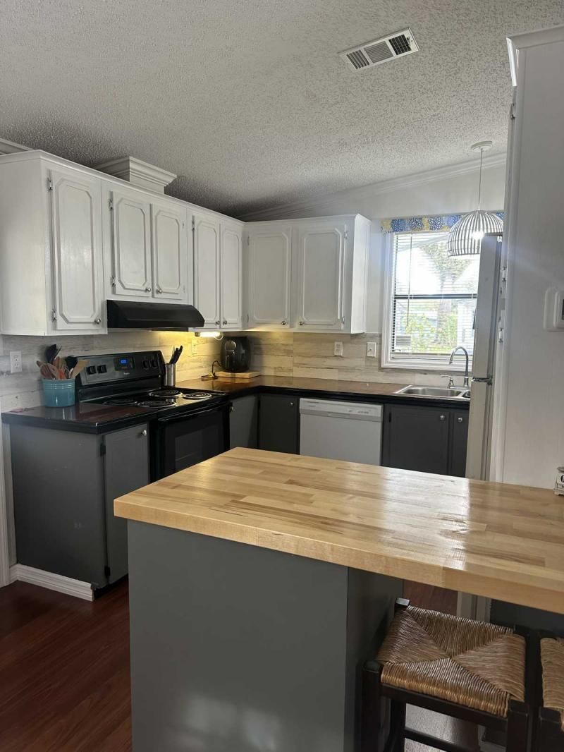 4564 Avalon Cove Lot #207