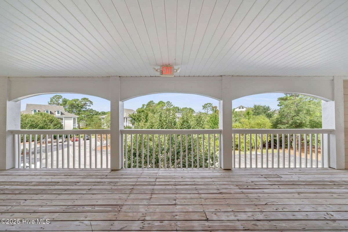 3350 Club Villas Drive