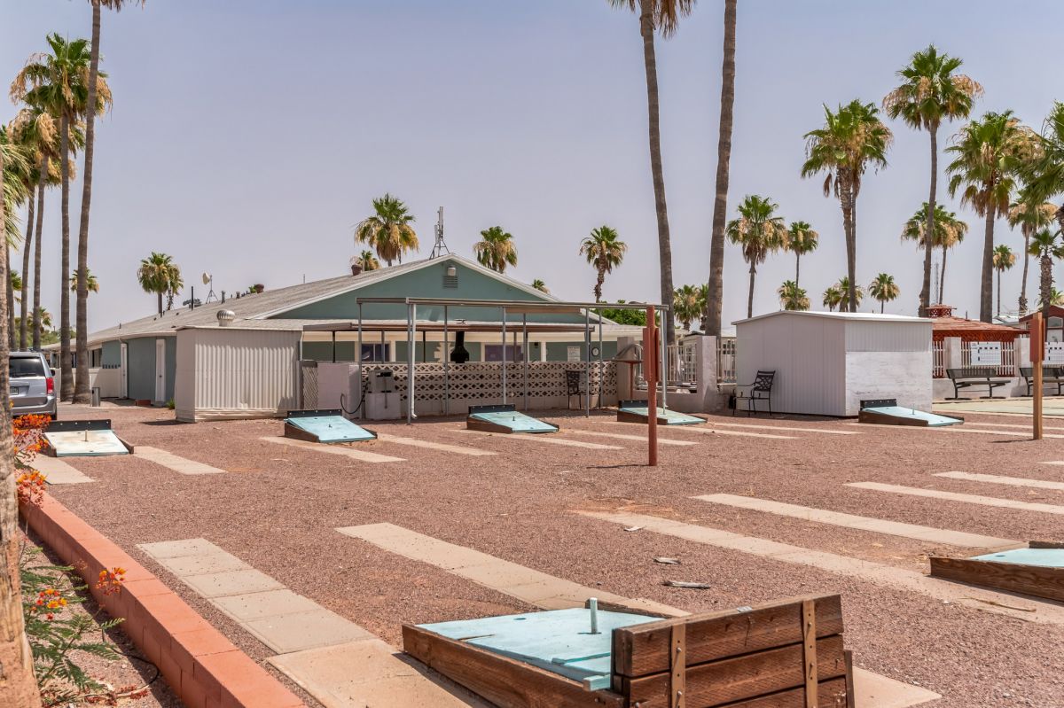 1050 S. Arizona Blvd. #154