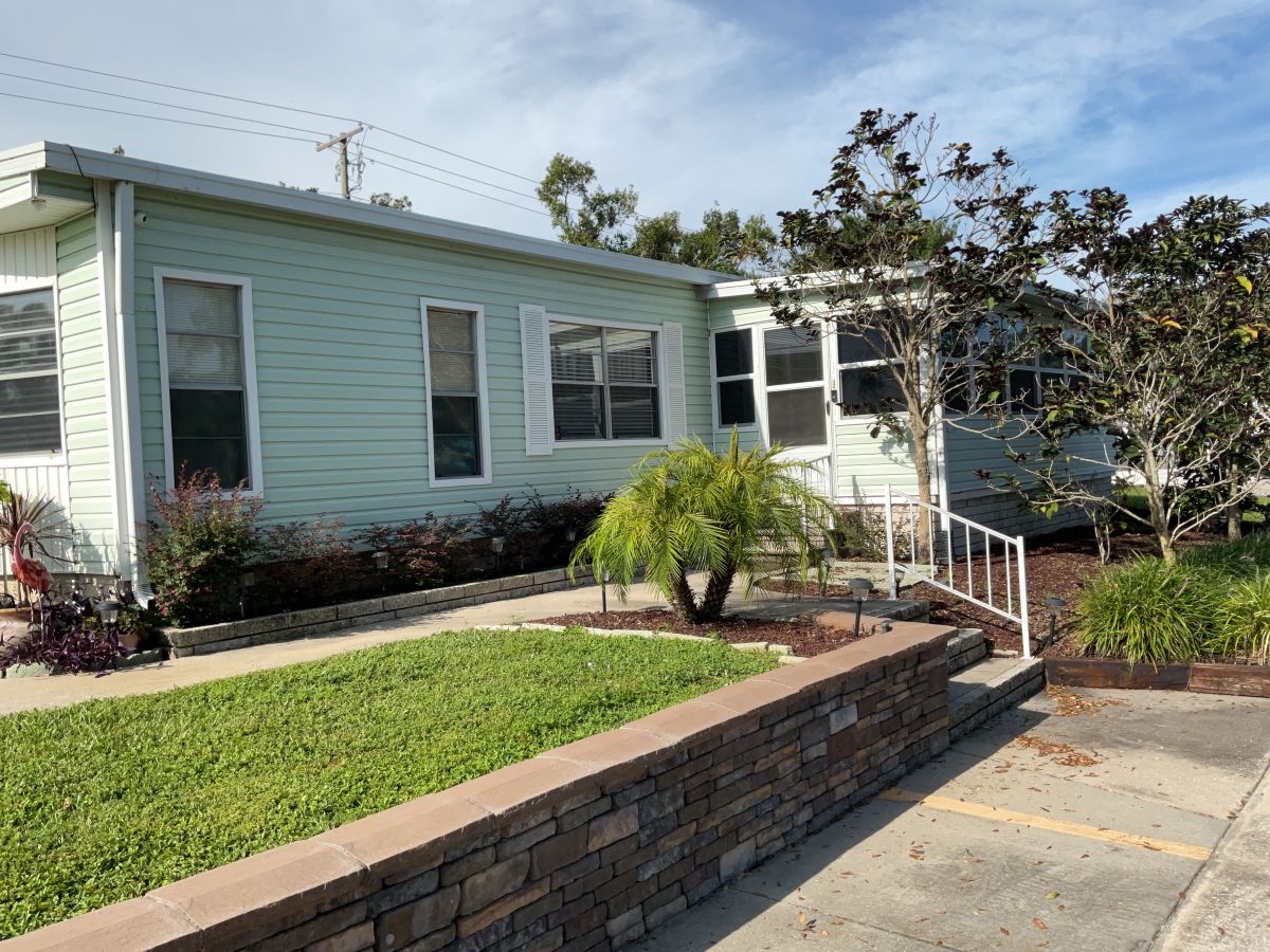 15406 LAKESHORE VILLA STREET