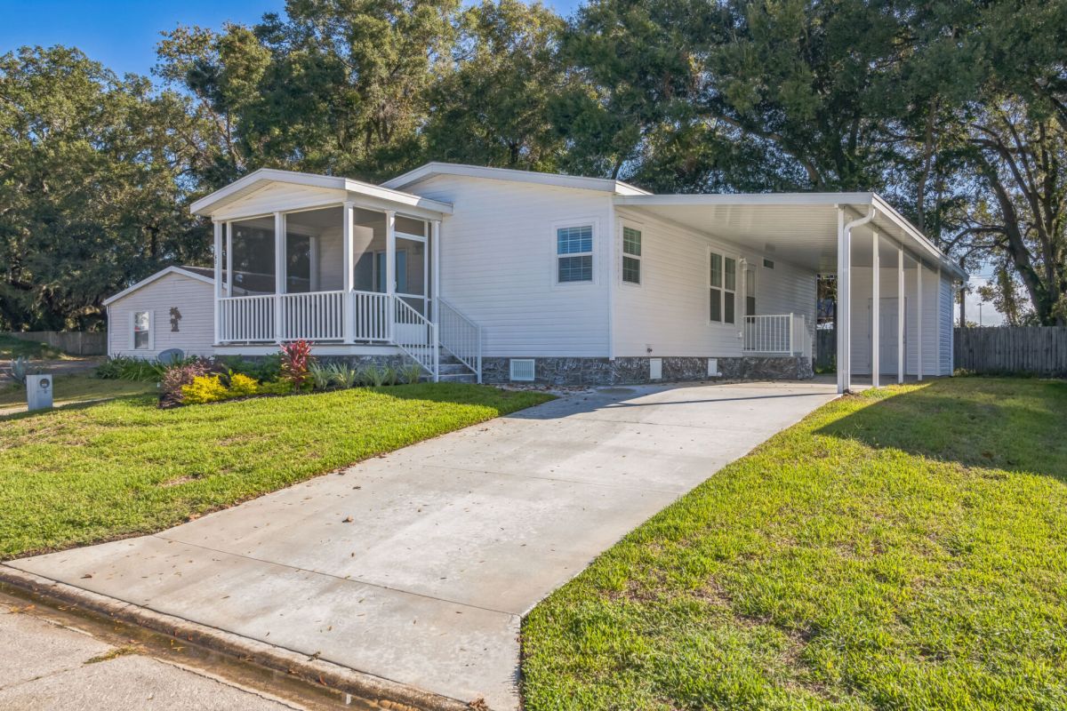 3151 NW 44 Avenue Lot 60