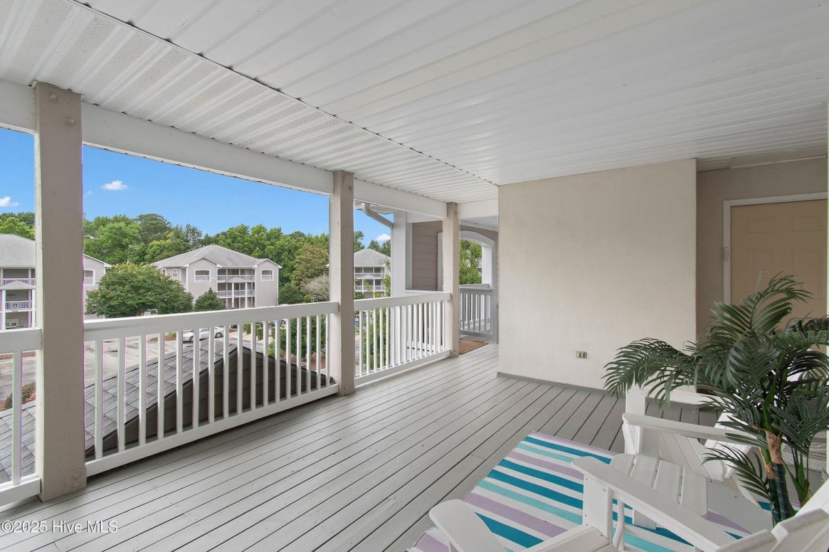 3030 Marsh Winds Circle