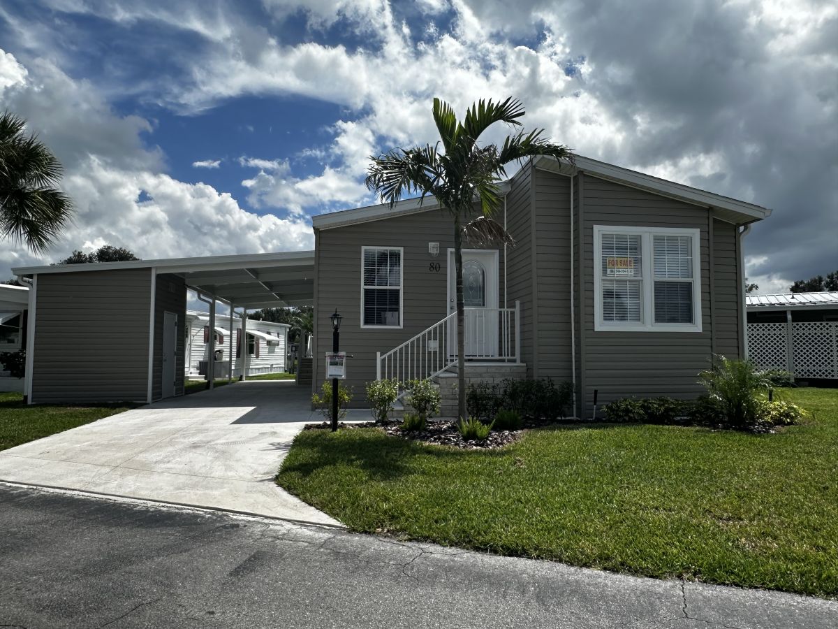 2552 NE Turner Ave #0080