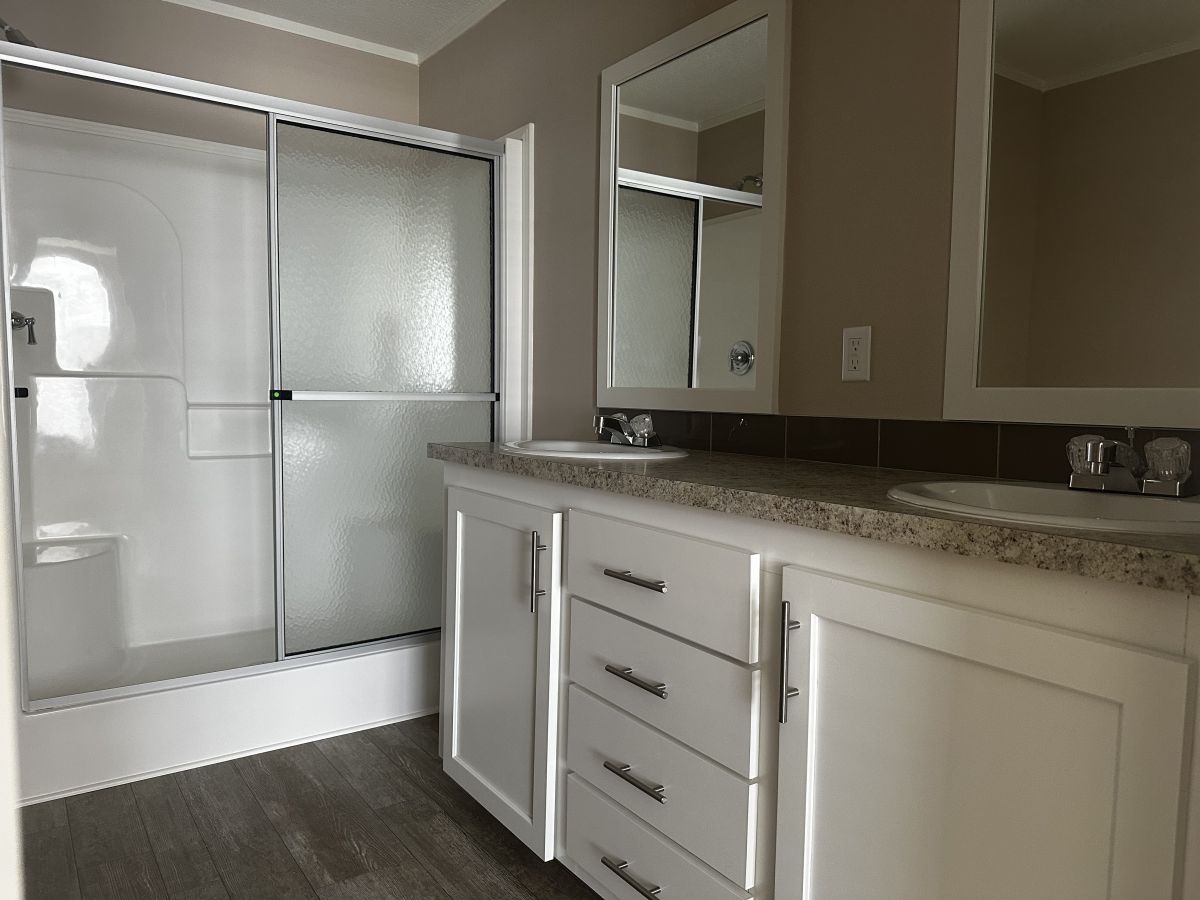 2552 NE Turner Ave #0080