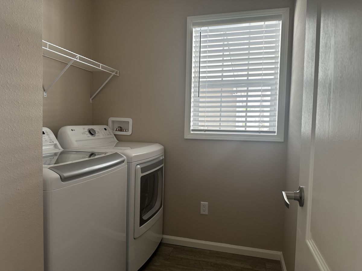 2552 NE Turner Ave #0080