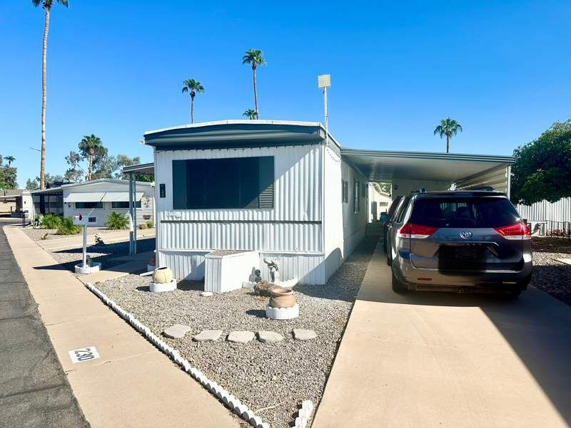 4065 E. University Drive #230