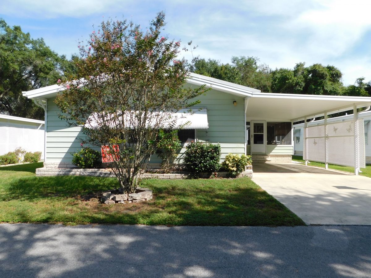 38118 Overbrook Blvd.