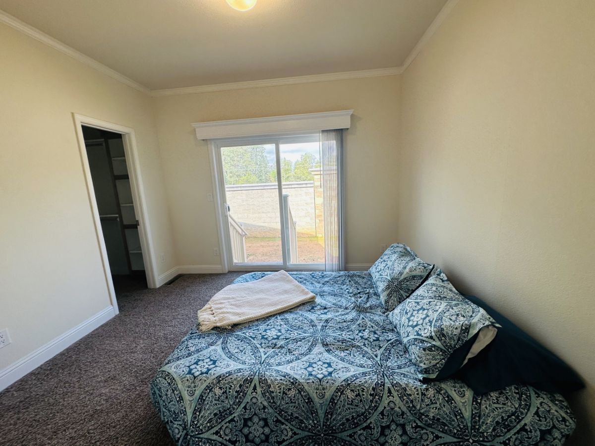 10058 Heritage Oak Drive