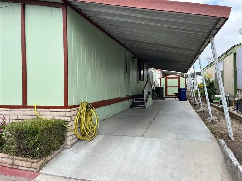 1456 E Philadelphia St #331