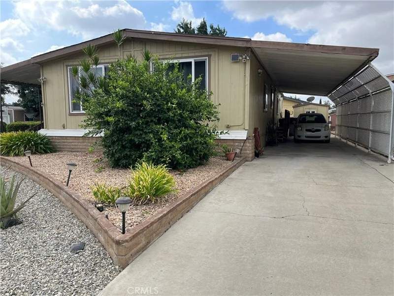 1456 E Philadelphia St #378