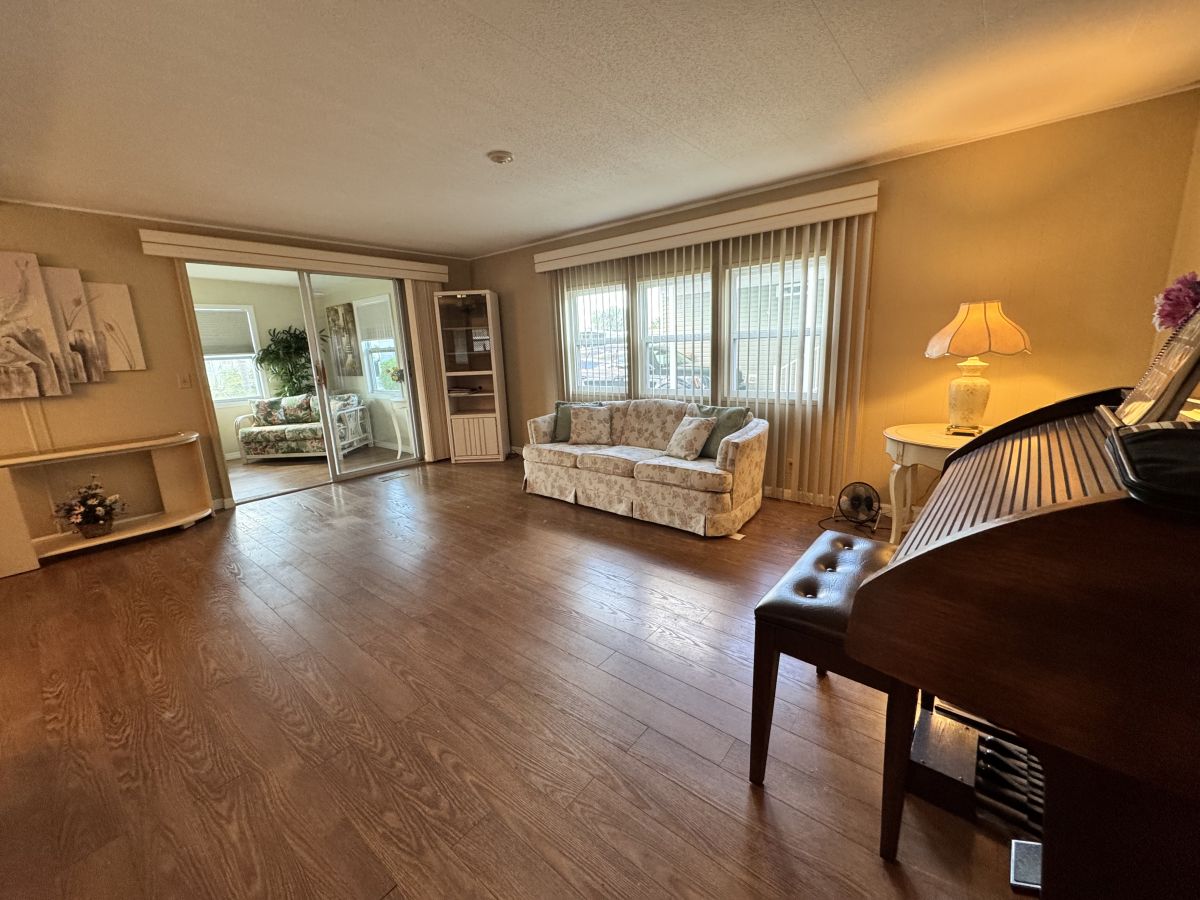 66206 STRATFORD ROAD