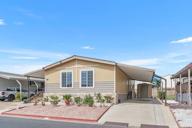 1456 E Philadelphia St #41