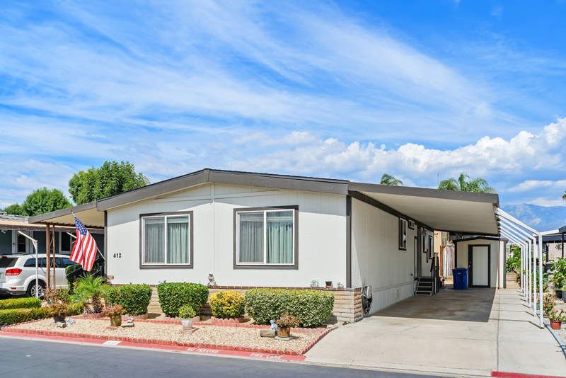 1456 E Philadelphia St #412