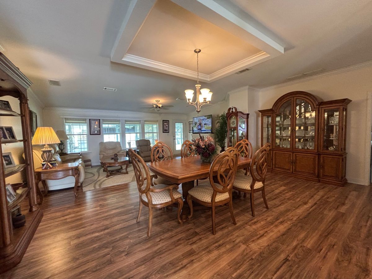 2713 GREENS KEEPER DRIVE