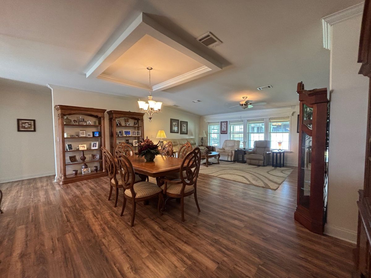 2713 GREENS KEEPER DRIVE