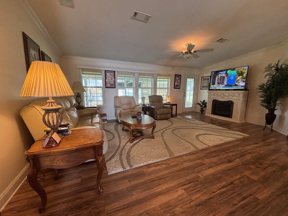 2713 GREENS KEEPER DRIVE