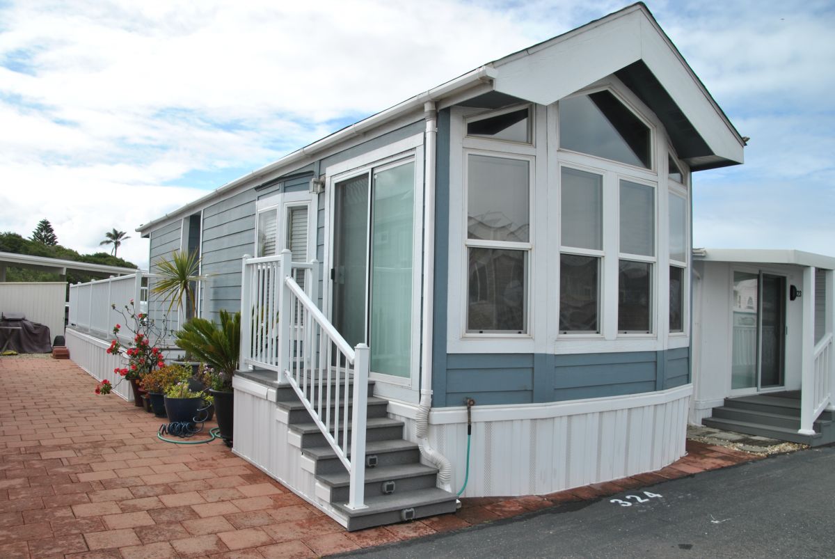 200 Dolliver St. Site #324