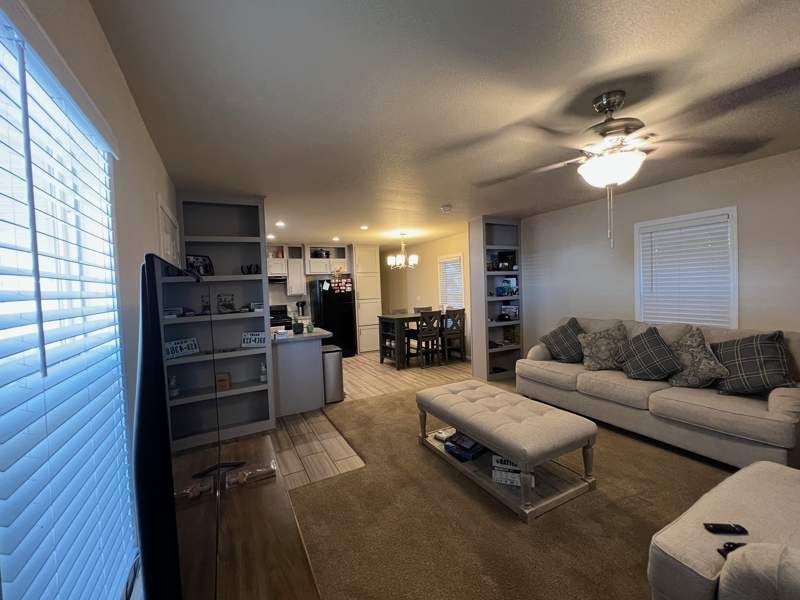 2050 W. Dunlap Ave #D004