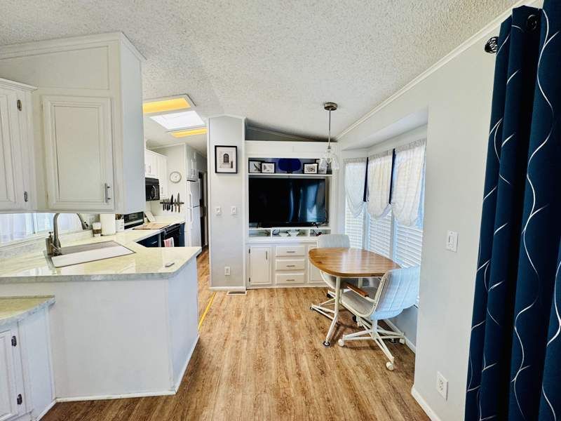 10442 N Frontage Rd #157