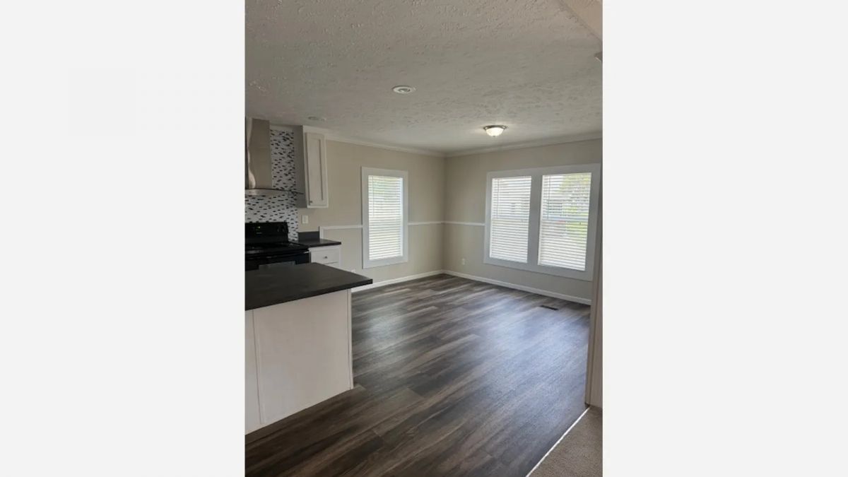 359 Mockingbird Avenue