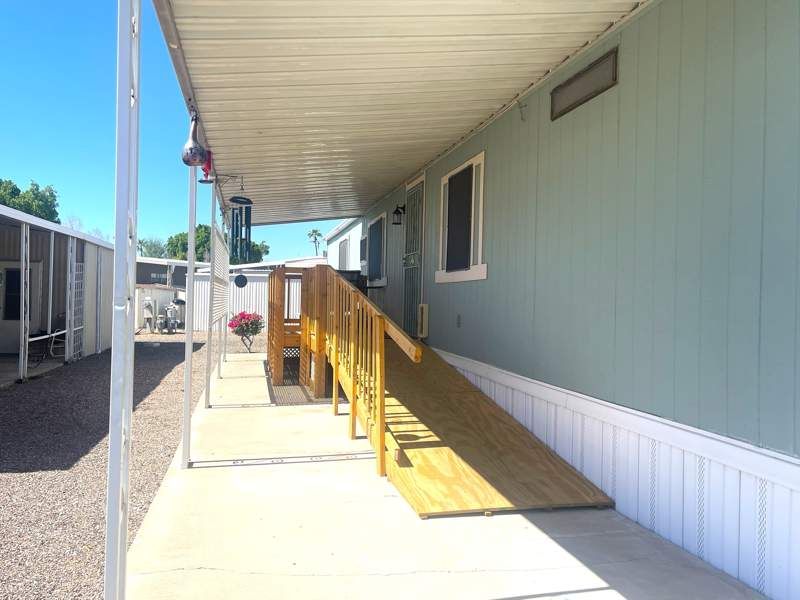 305 S. Val Vista Drive #140