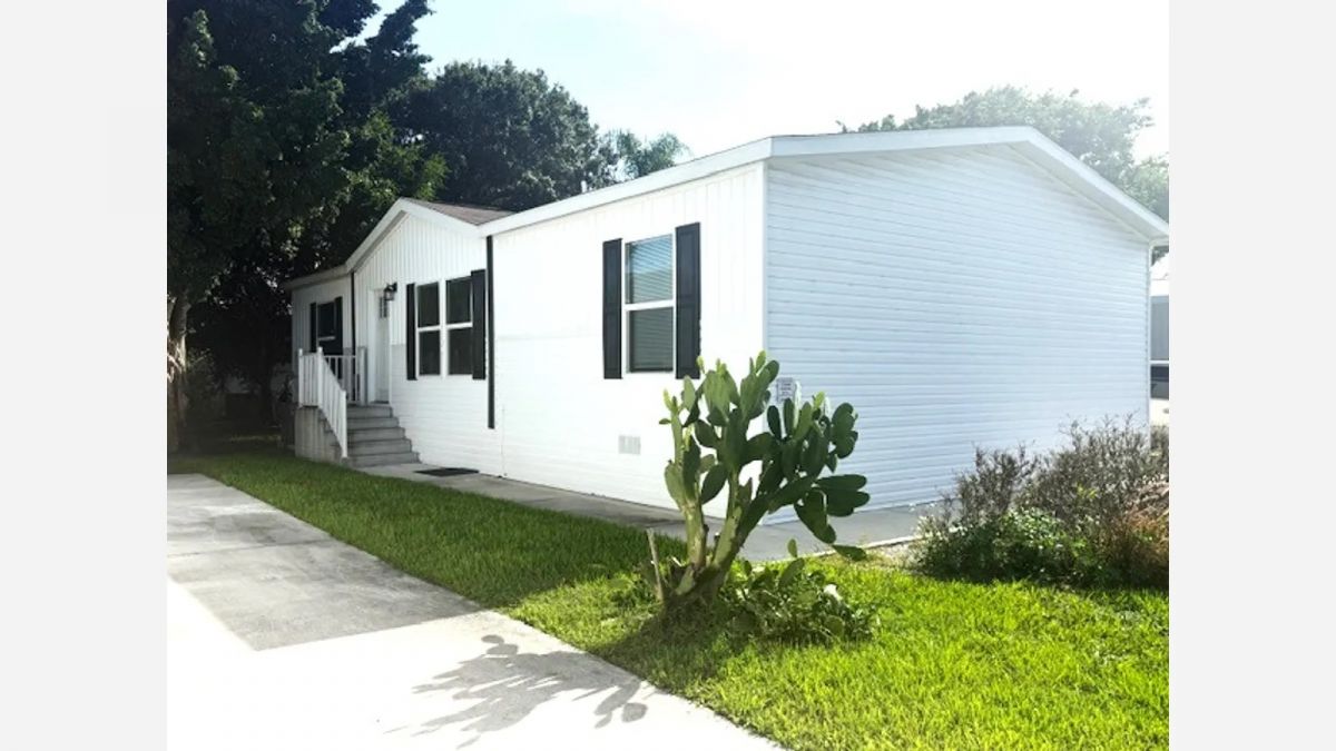 274 Kingfisher Avenue