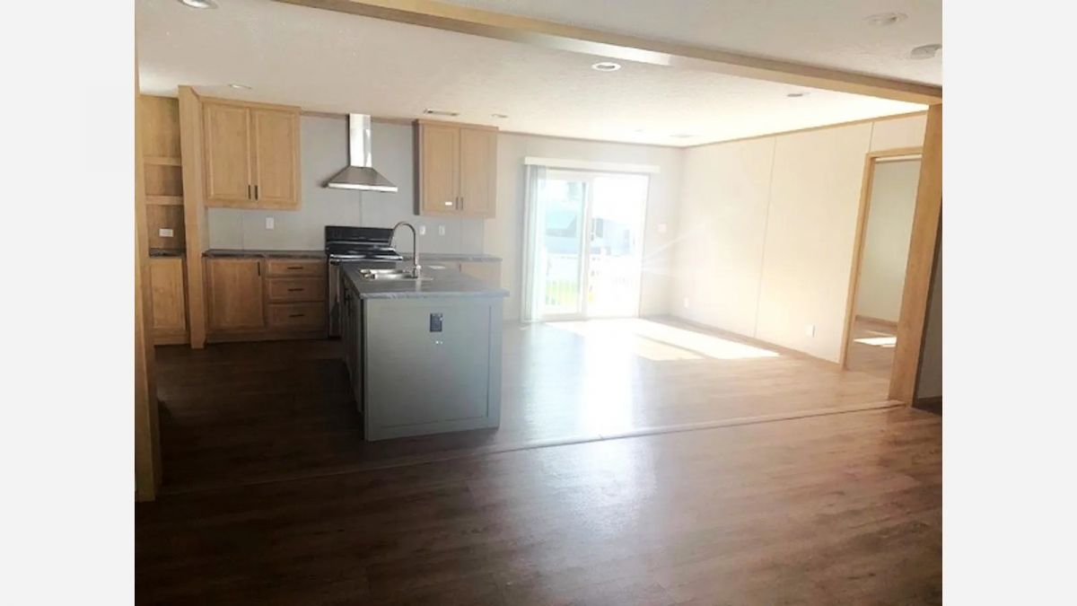 274 Kingfisher Avenue