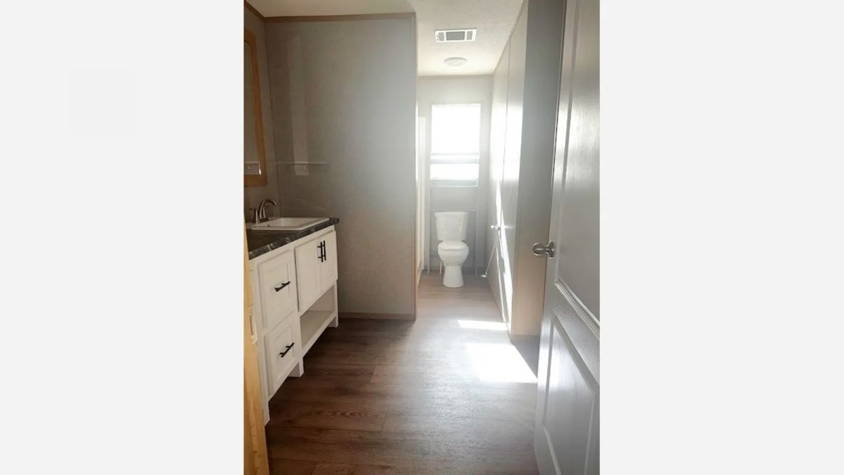 274 Kingfisher Avenue