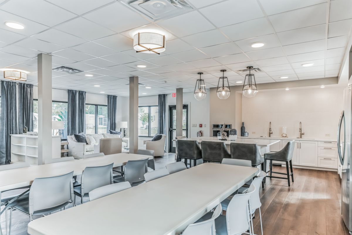 3223 N Lockwood Ridge Rd #94